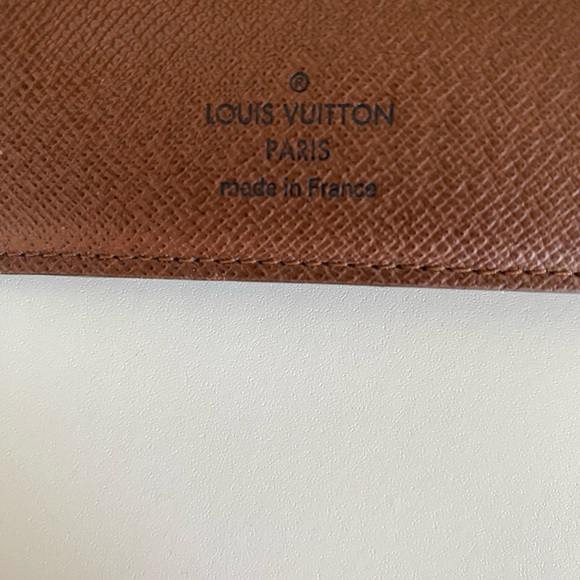 Used Louis Vuitton Multiple Wallet in Monogram - Picture 5 of 12